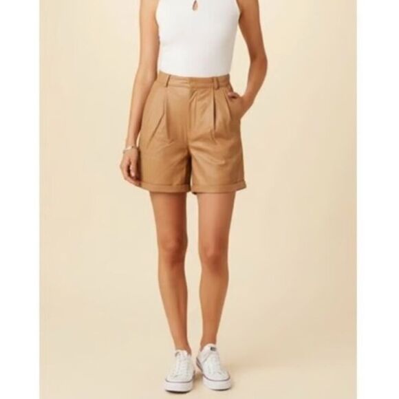 Deadwood Pants - NWT Deadwood Suzy Tan Leather Shorts Pleated High Rise Lambskin US 4